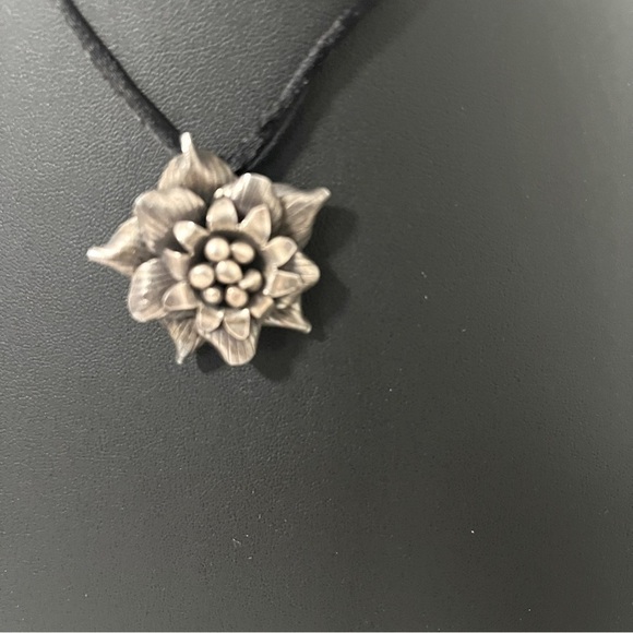 Lotus Flower Oxidized Pendant Choker Necklace Black Cord Bohemian Casual Art - Picture 3 of 7